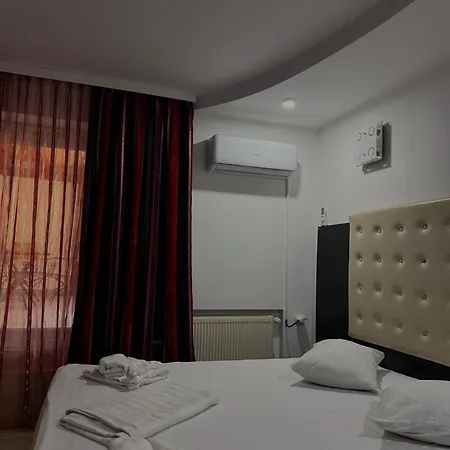 Gasthuis Pensiunea El Plazza Băile Herculane
